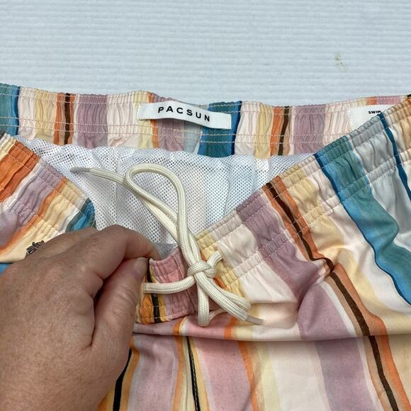 PacSun Watercolor 17" Swim Trunks size s (b11) NWT - Picture 6 of 7